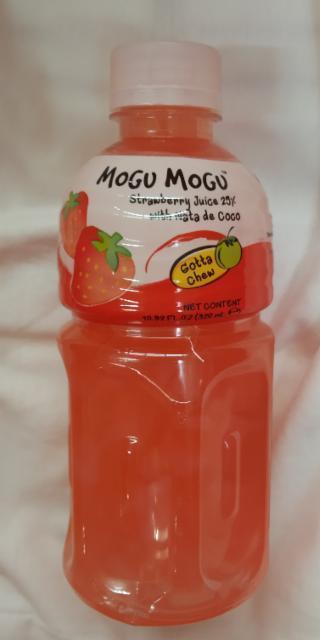 Фото - напиток жевательный клубника, кокос Mogu Mogu