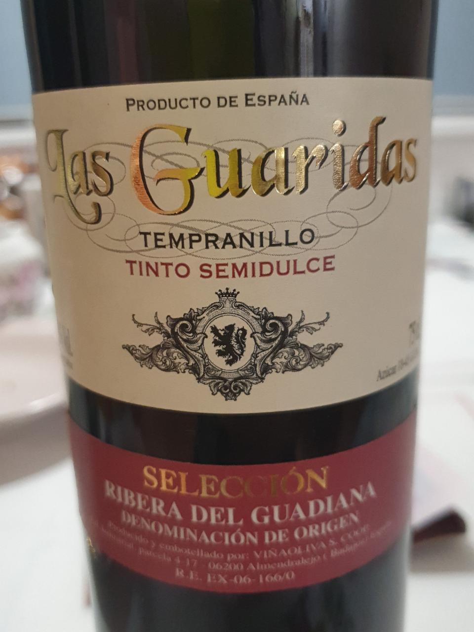 Фото - Вино красное полусладкое Tempranillo Tinto Semidulce Las Guaridas