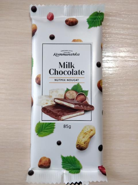 Фото - шоколад молочный с ореховой нугой Milk chocolate Nutmix nougat Kommunarka Коммунарка