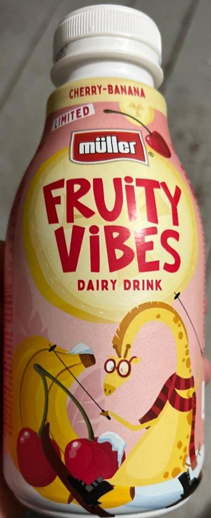 Фото - Молочный напиток fruity vibes cherry banana Muller