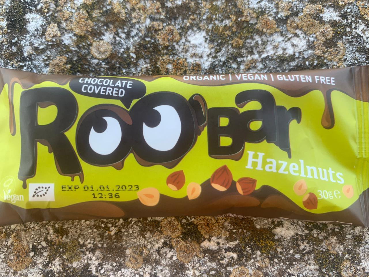 Фото - батончик с лесным орехом в шоколаде Roobar