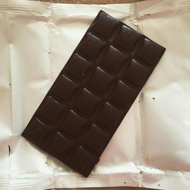 Фото - Темный шоколад с марципаном Pergale Dark