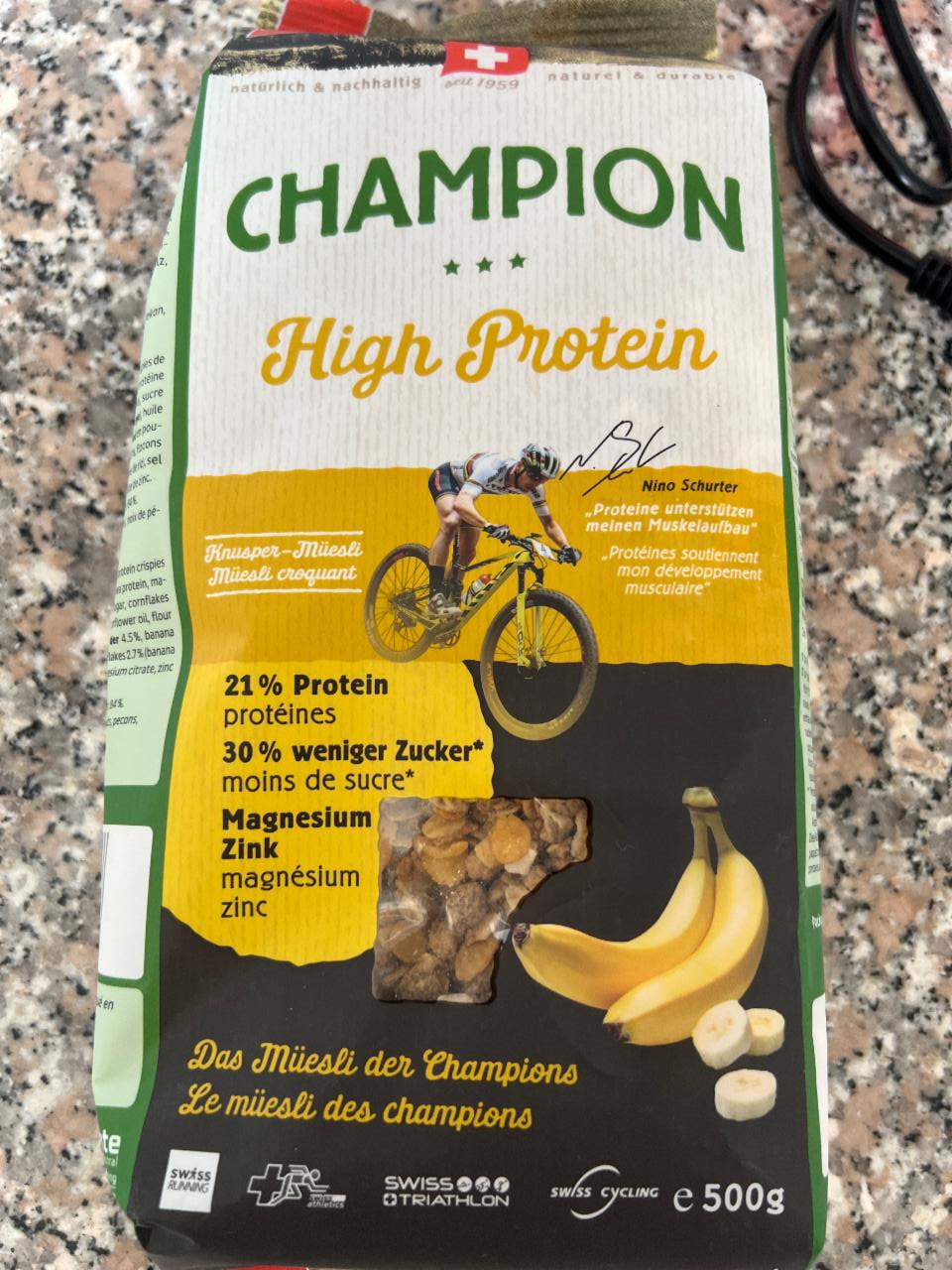 Фото - Мюсли протеиновые с бананом High Protein Champion Familia