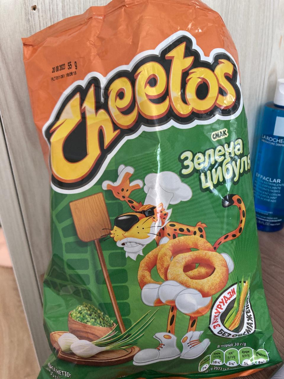 Фото - Кукурузные снеки со вкусом лука Cheetos