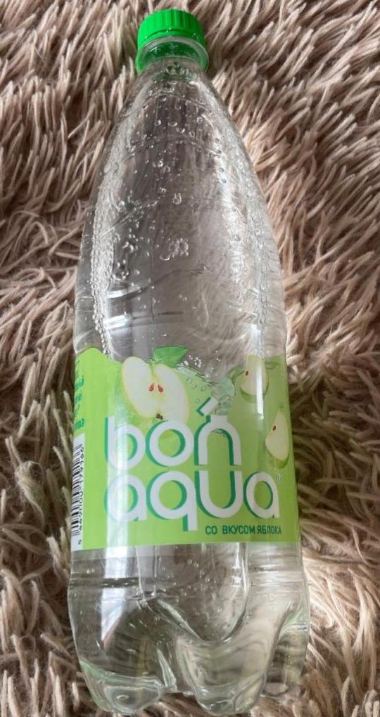 Фото - Газированная ароматизированная вода со вкусом яблока Bonaqua Бонаква
