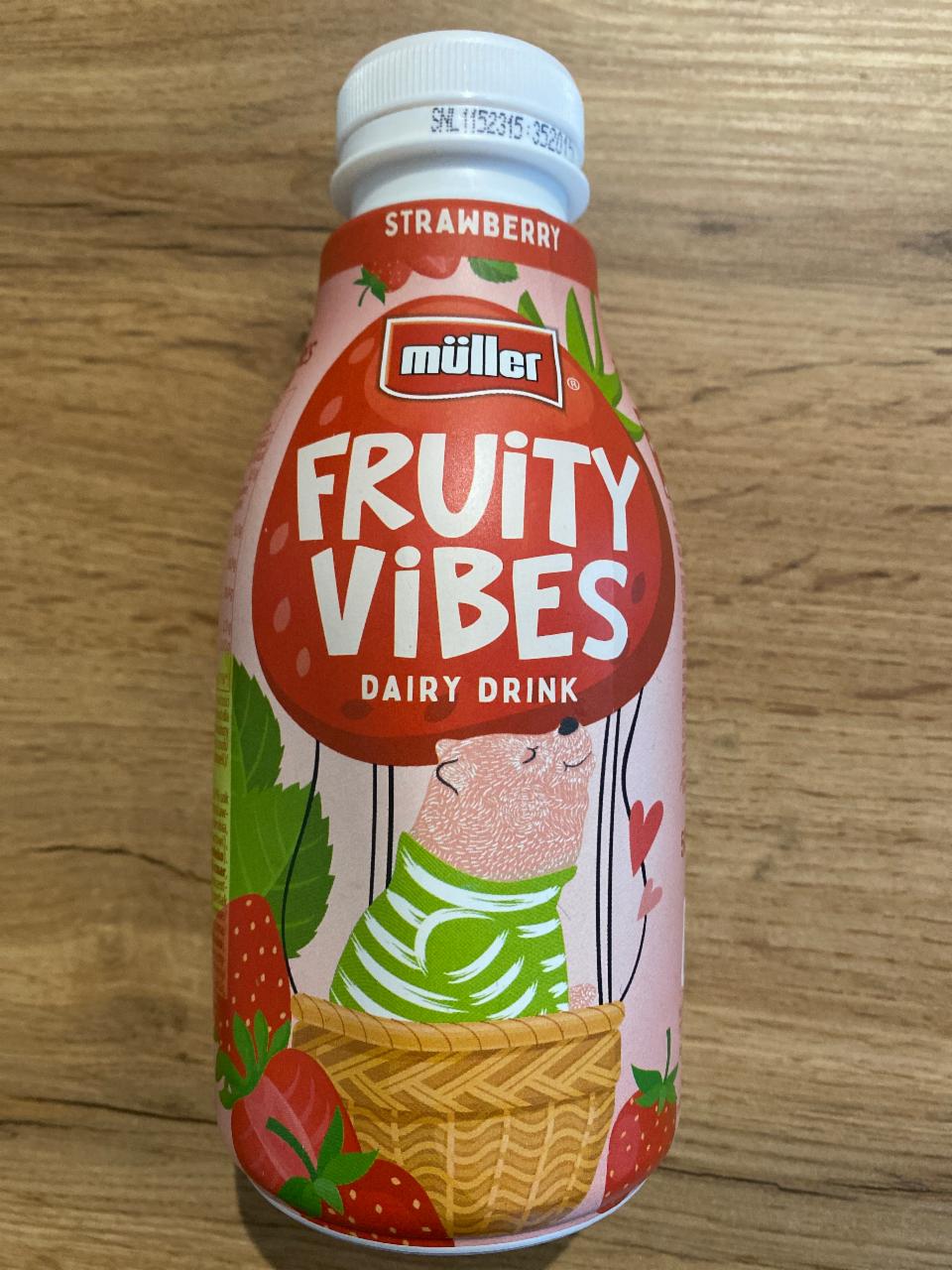 Фото - молочный напиок клубничный Fruity vibes Müller