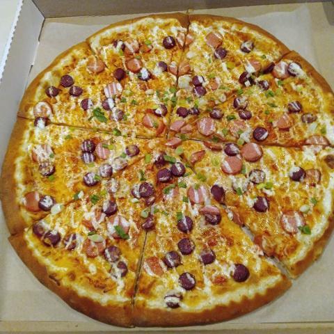 Фото - Пицца с колбасой и сыром