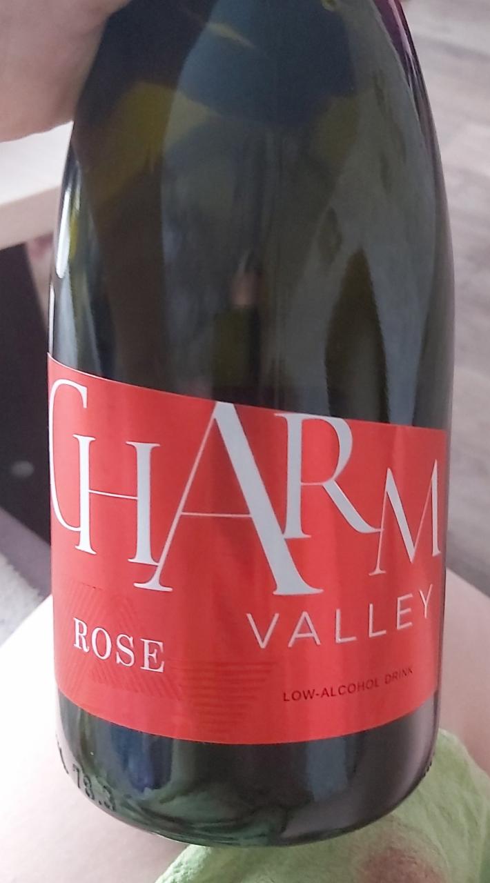 Фото - Напиток слабоалкогольный газированный charm valley rose