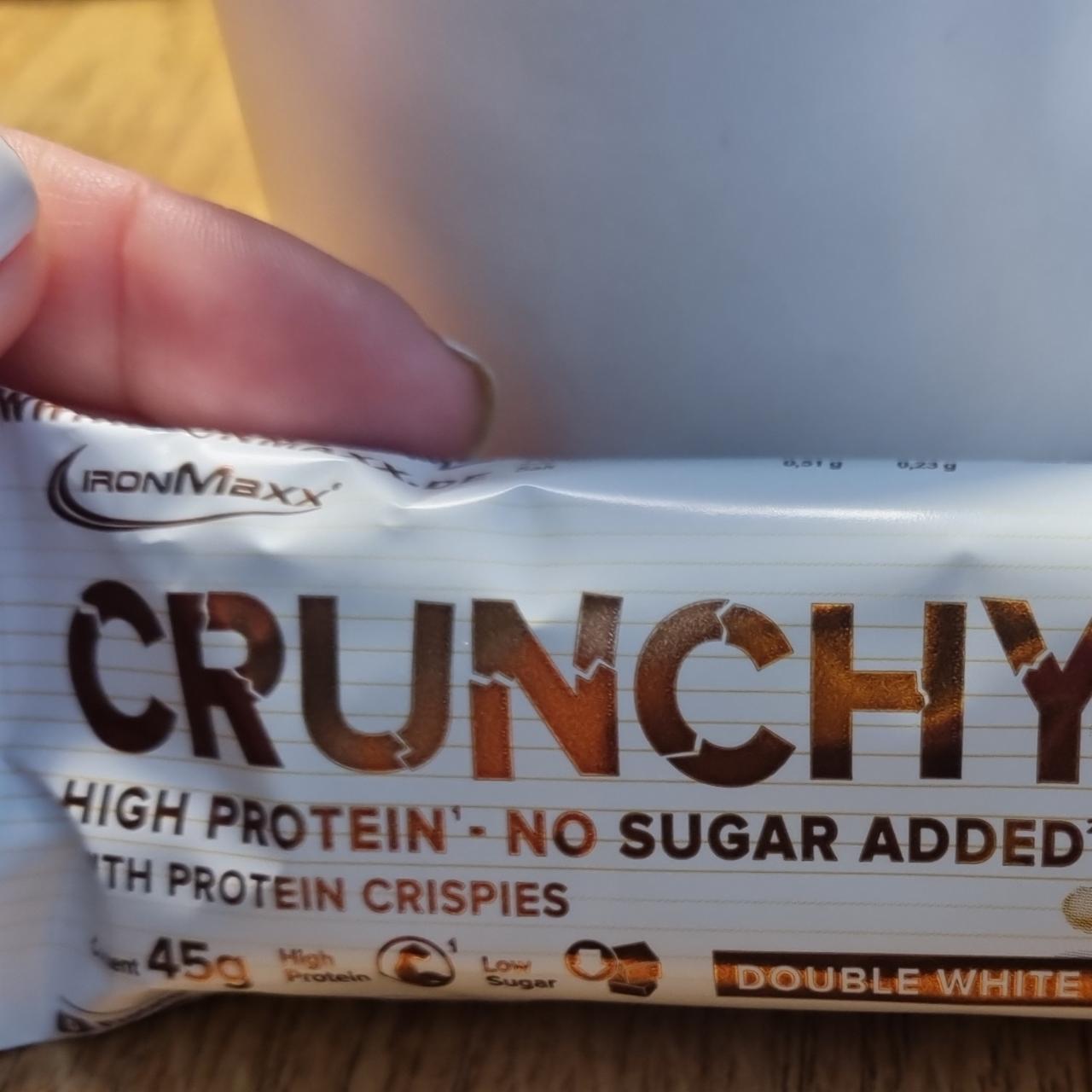 Фото - батончик протеиновый хрустящий белый шоколад Crunchy IronMaxx