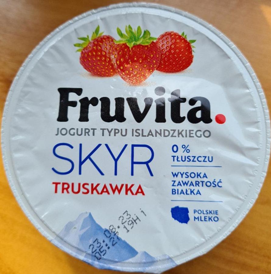 Фото - Jogurt typu islandzkiego skyr truskawka Fruvita