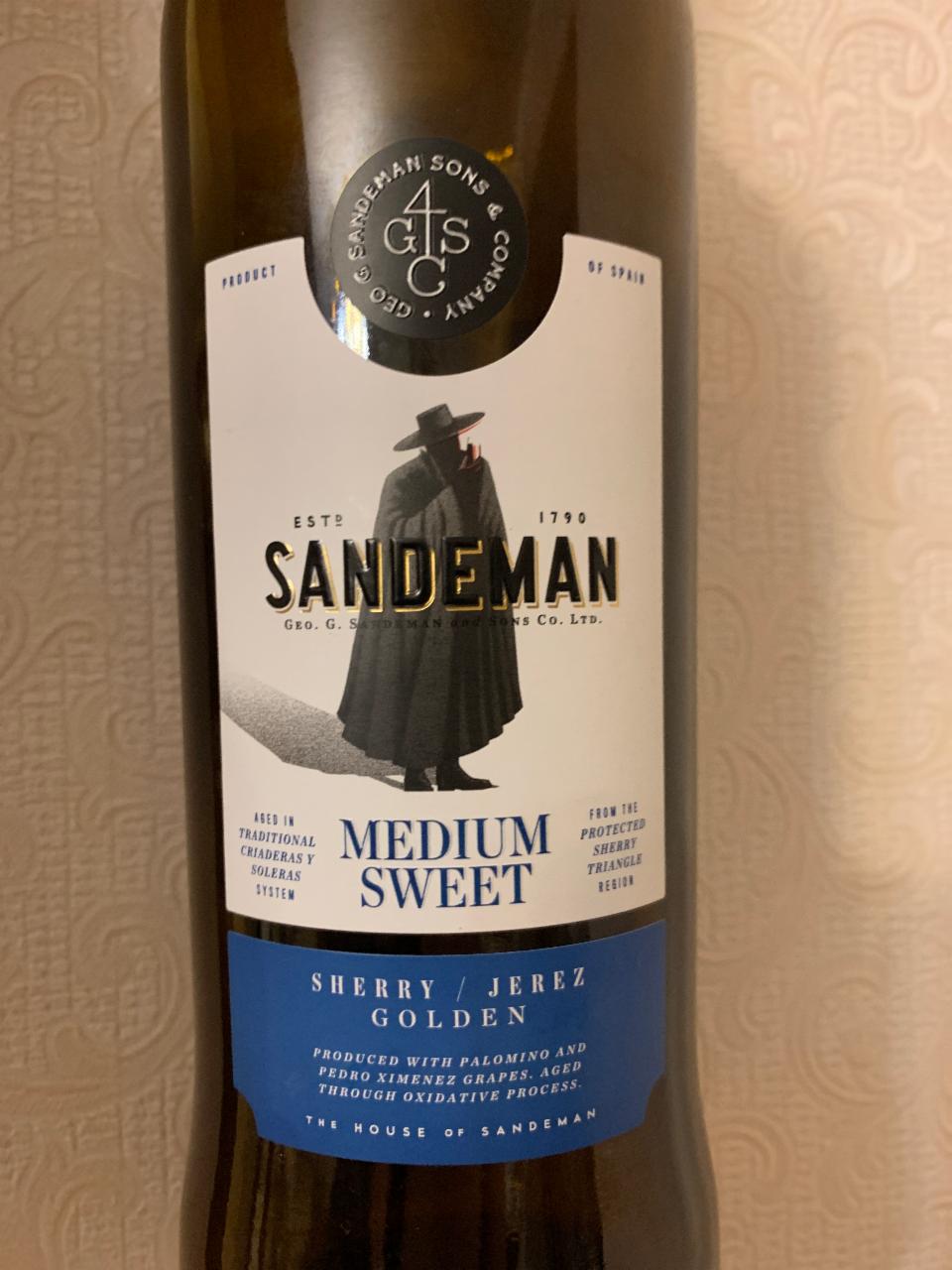 Фото - Вино Medium Dry Sherry белое полусухое Sandeman