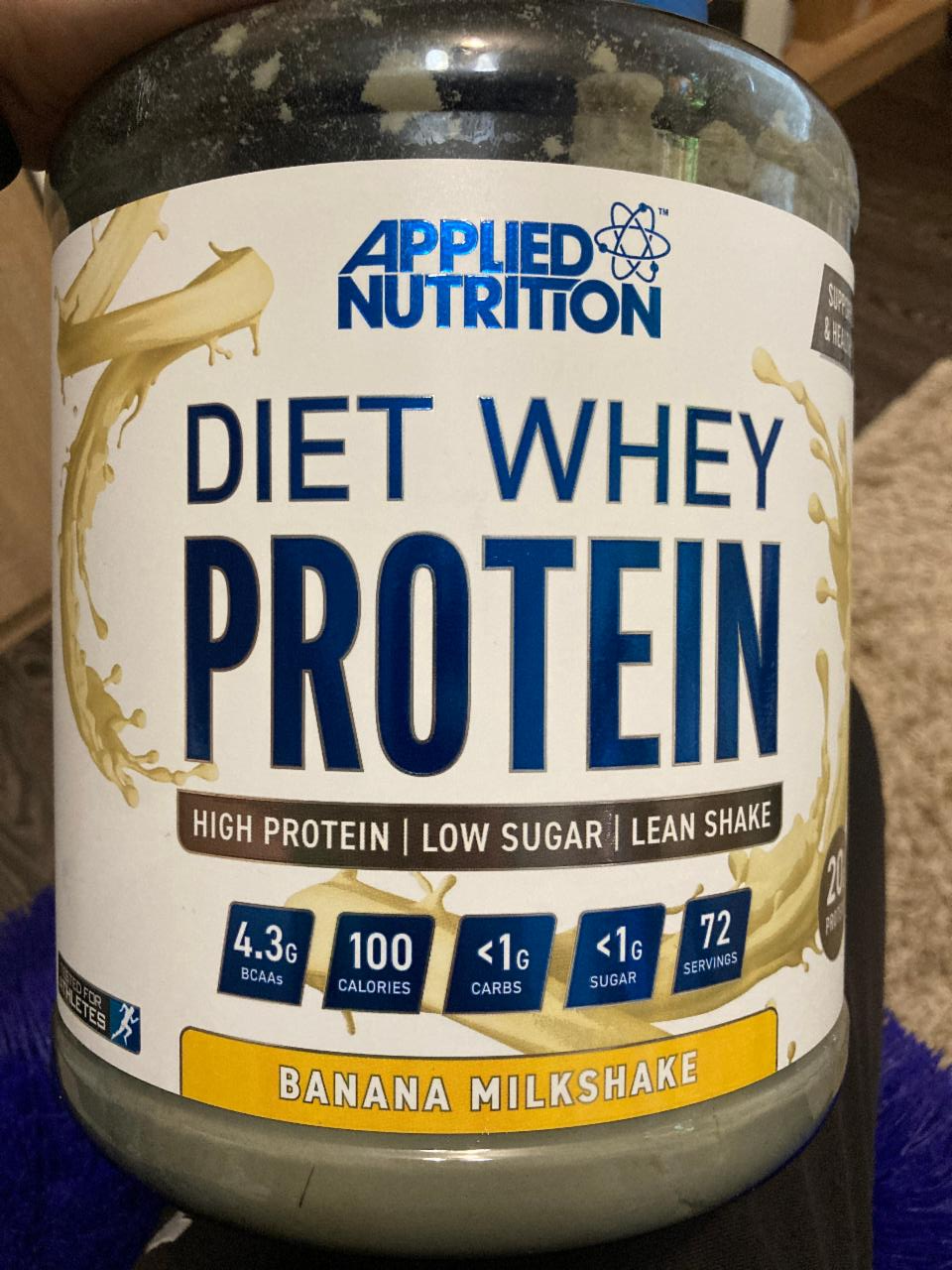 Фото - Протеин Diet Whey Protein Banana Milkshake Applied Nutrition