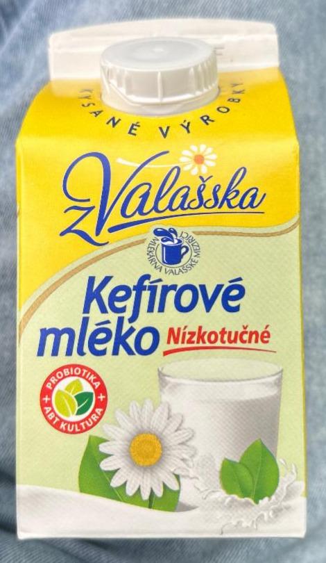Фото - кефир обезжиренный kefírové mléko nízkotučné 1.1% Valašské Meziříčí