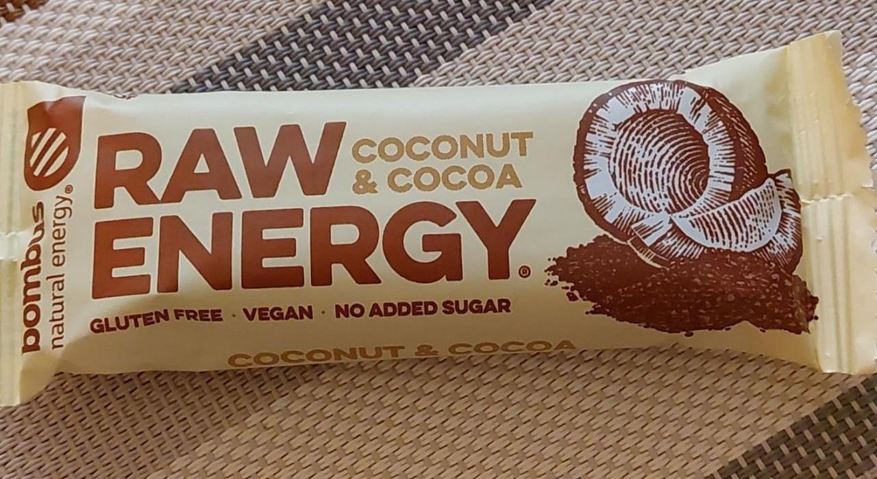 Фото - Батончик кокос-какао Coconut & Cocoa Raw Energy Bombus