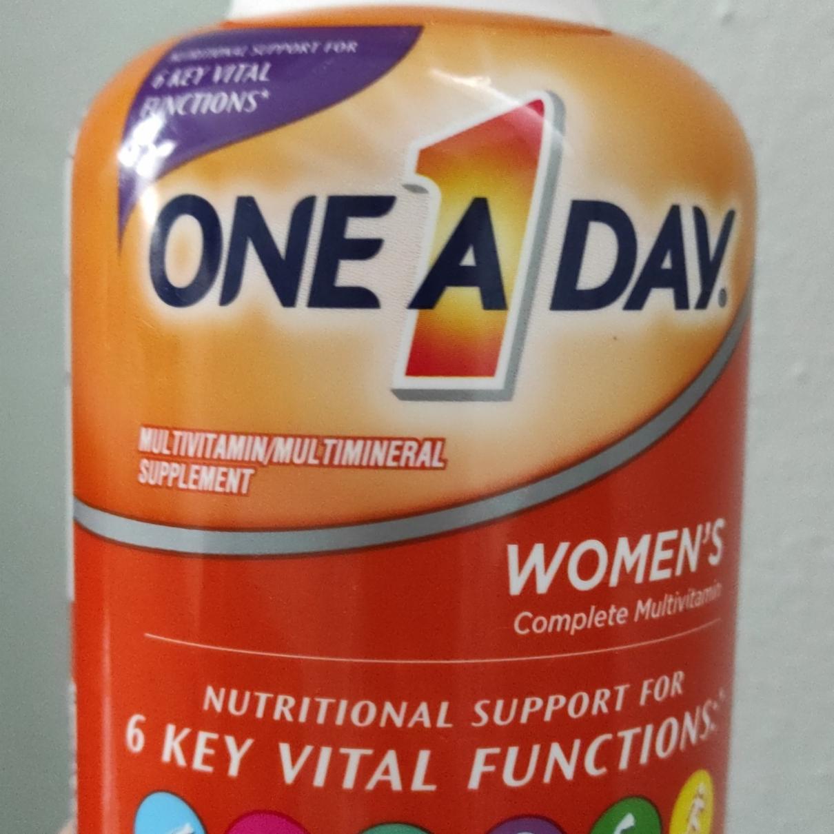 Фото - Мультивитамины для женщин One A Day