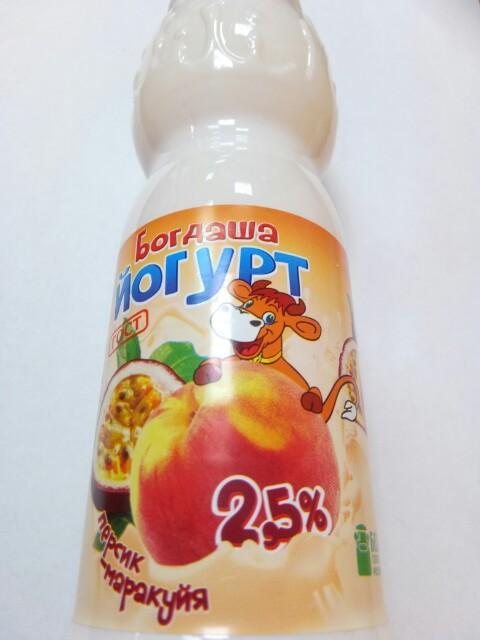 Фото - Йогурт 'Богдаша' с персиком и маракуйей 2,5%