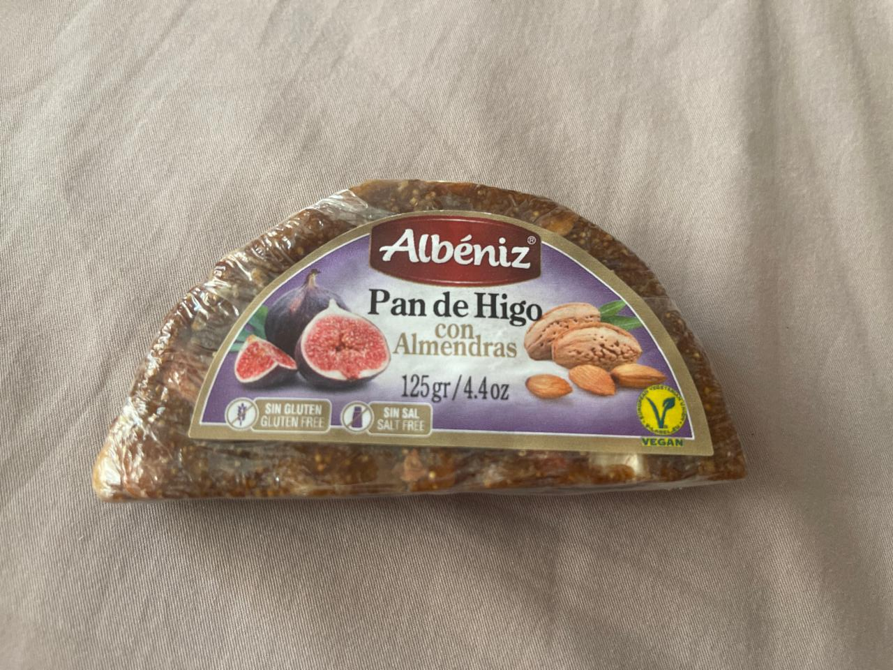 Фото - Инжирно миндальный испанский хлеб Pan de Higo con Almendras Albéniz