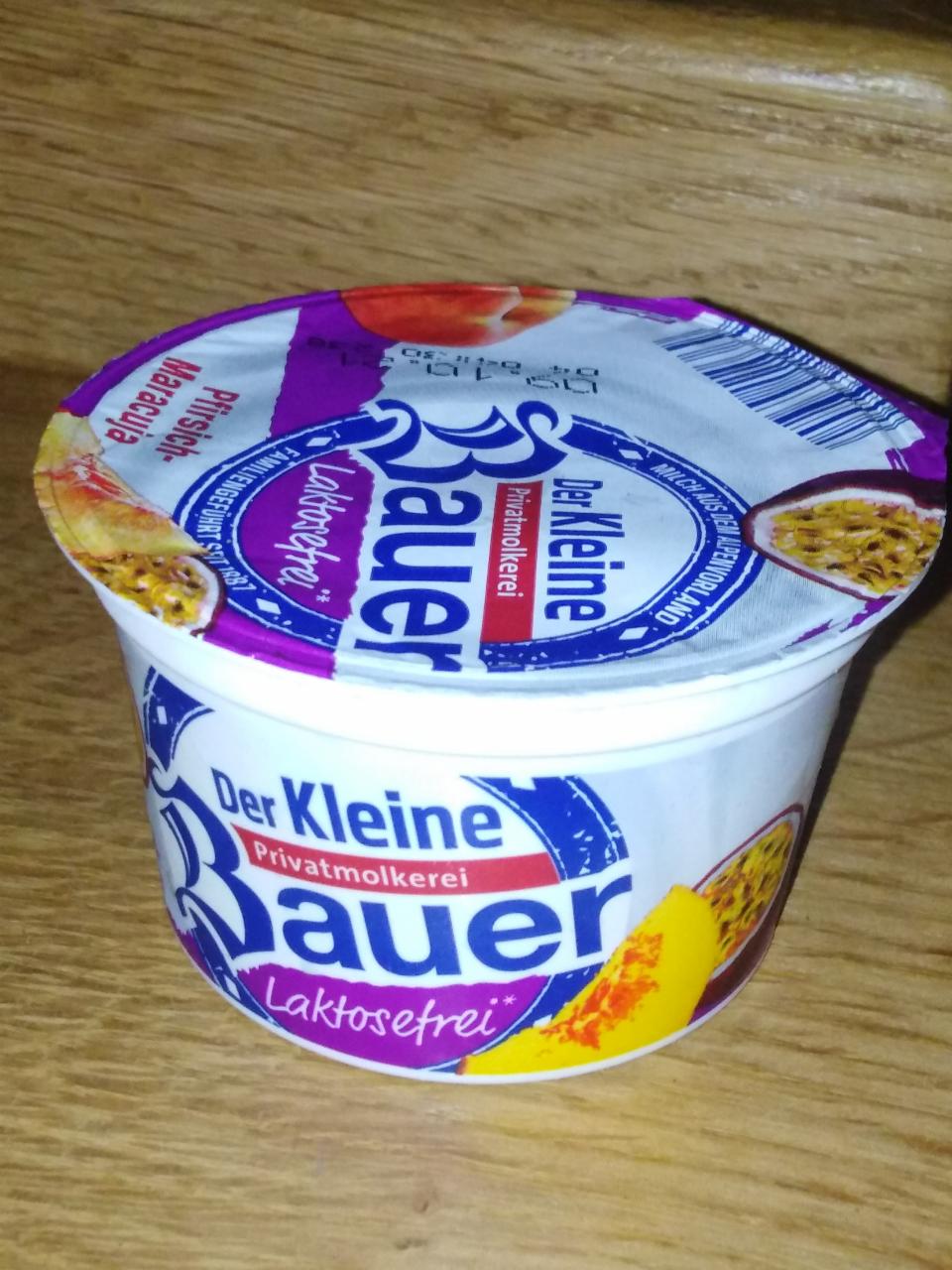 Фото - Йогурт 2.9% с наполнителем персик маракуйя der Kleine Bauer