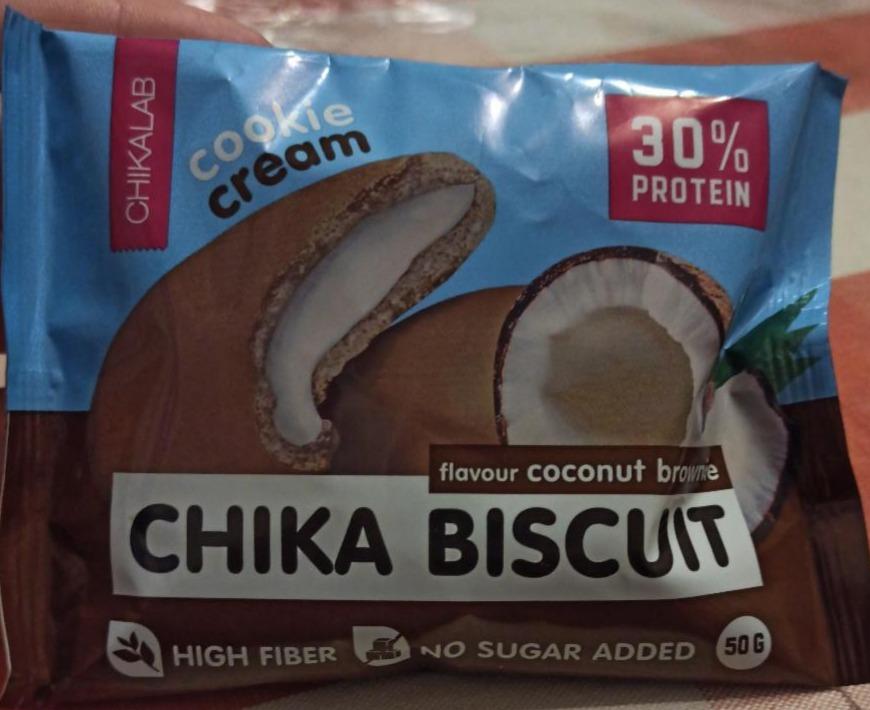 Фото - Chika biscuit протеиновое печенье сливочный брауни Bombbar