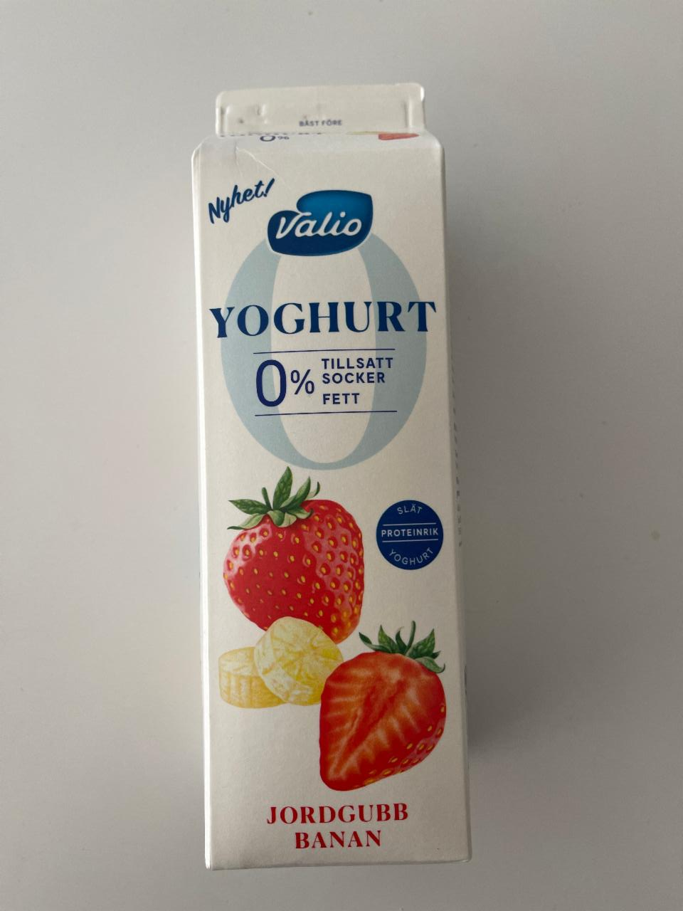 Фото - Yoghurt strawberry banana sugar free Valio