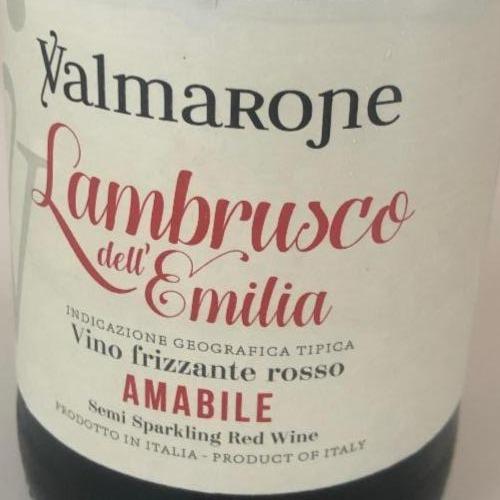 Фото - Вино полусухое красное 8% Ламбруско Эмилия Valmarone