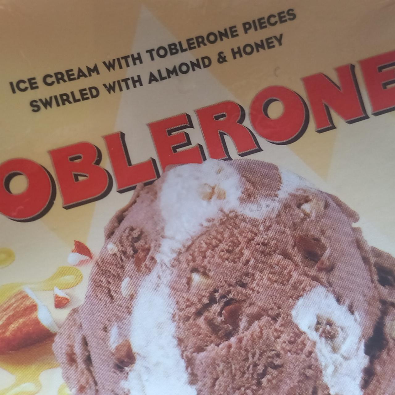 Фото - Мороженое какао-медовое с медом и миндальным соусом с кусочками молочного шоколада Toblerone