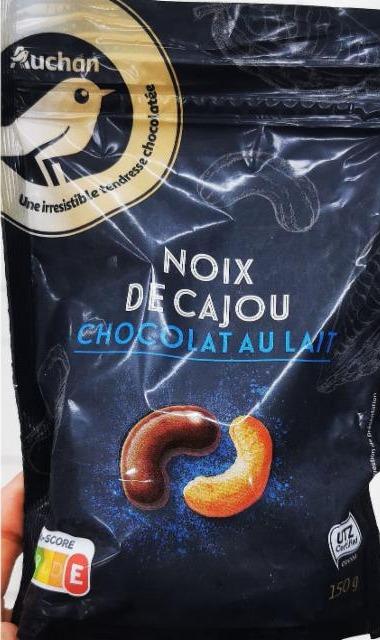 Фото - Жареные орехи кешью в глазури из молочного шоколада Auchan Ашан