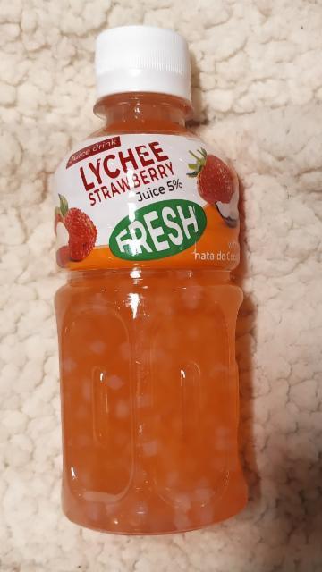 Фото - Напиток Lychee Strawberry Juice Fresh с кусочками Кокосового желе со вкусом Личи и Клубники