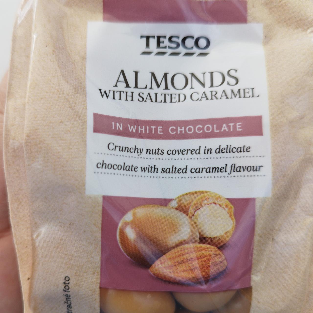 Фото - Almonds with Salted Caramel in White Chocolate Tesco