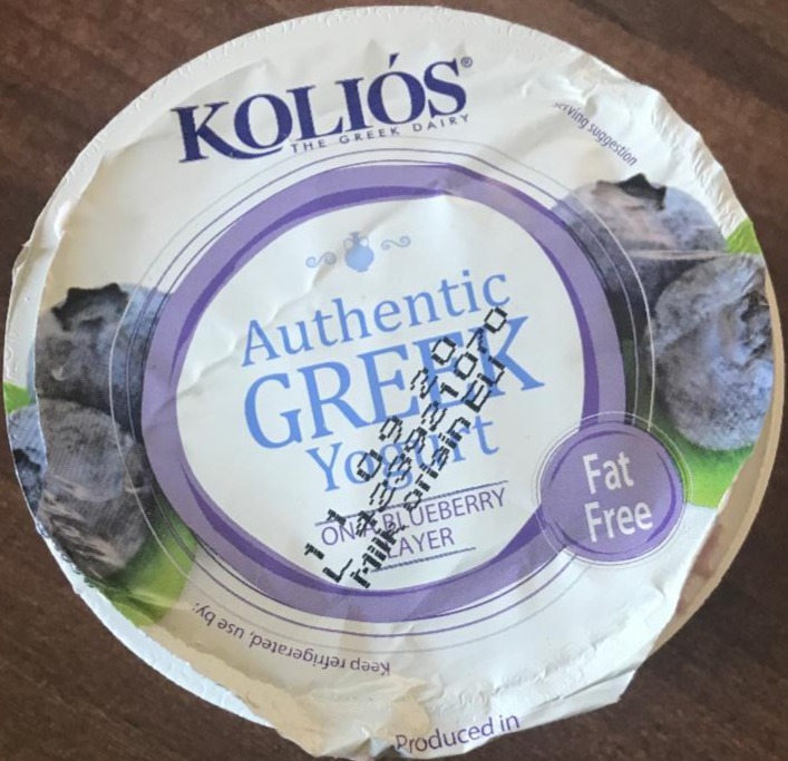 Фото - греческий йогурт с черникой Kolos