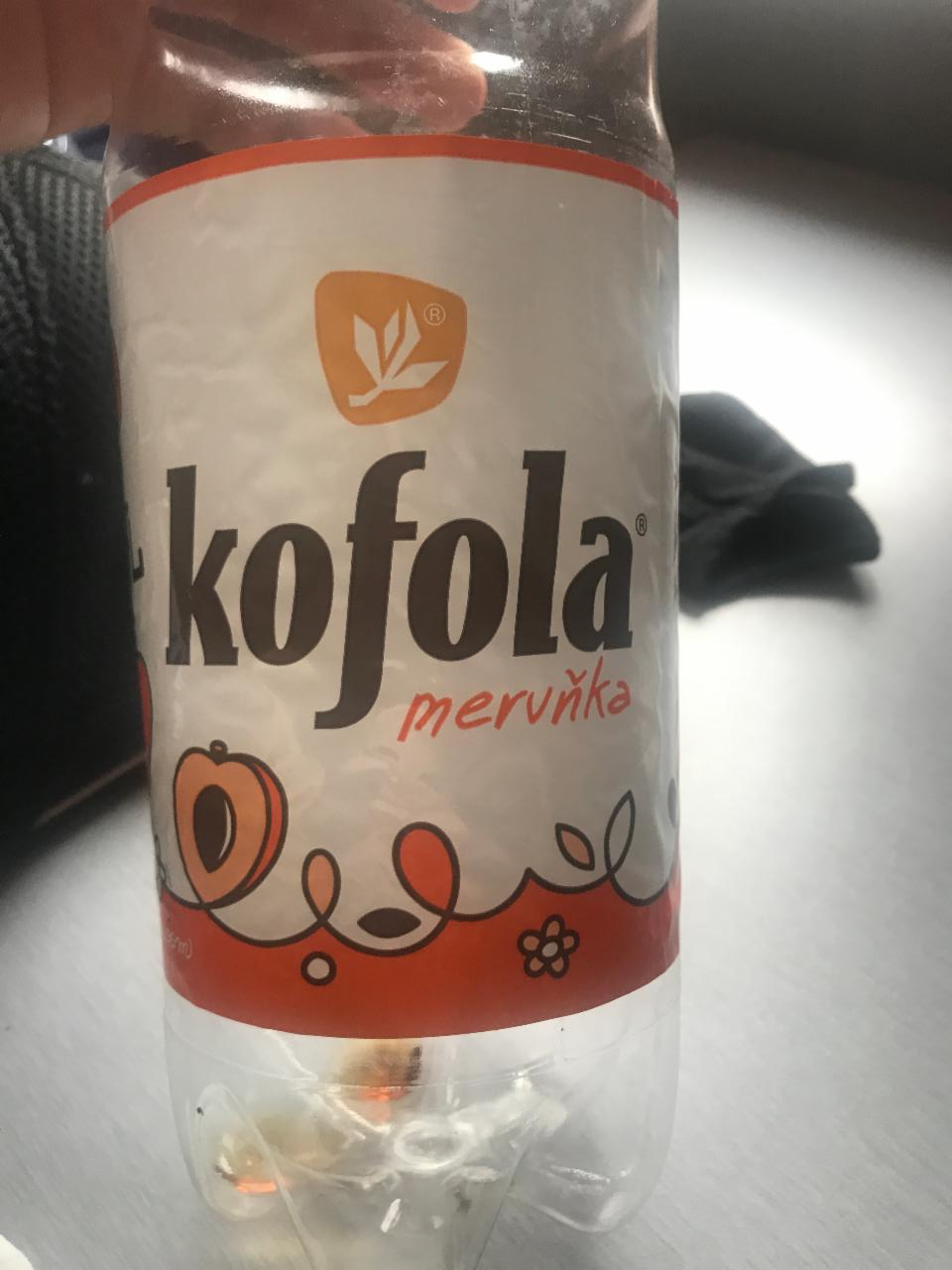 Фото - газированный кофейный напиток с абрикосом Kofola