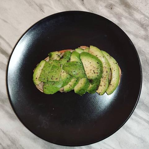 Фото - Бутерброд с авокадо