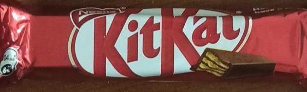 Фото - Молочный шоколад с хрустящей вафлей KitKat Chunky
