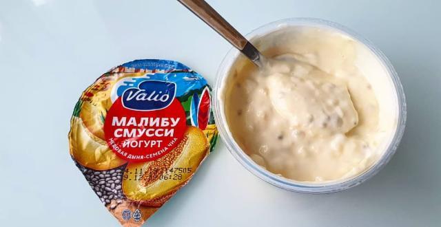 Фото - Valio малибу смусси йогурт медовая дыня, семена чиа