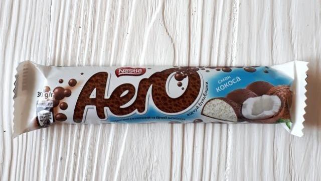 Фото - Шоколад пористый молочный и белый со вкусом кокоса Aero Nestle