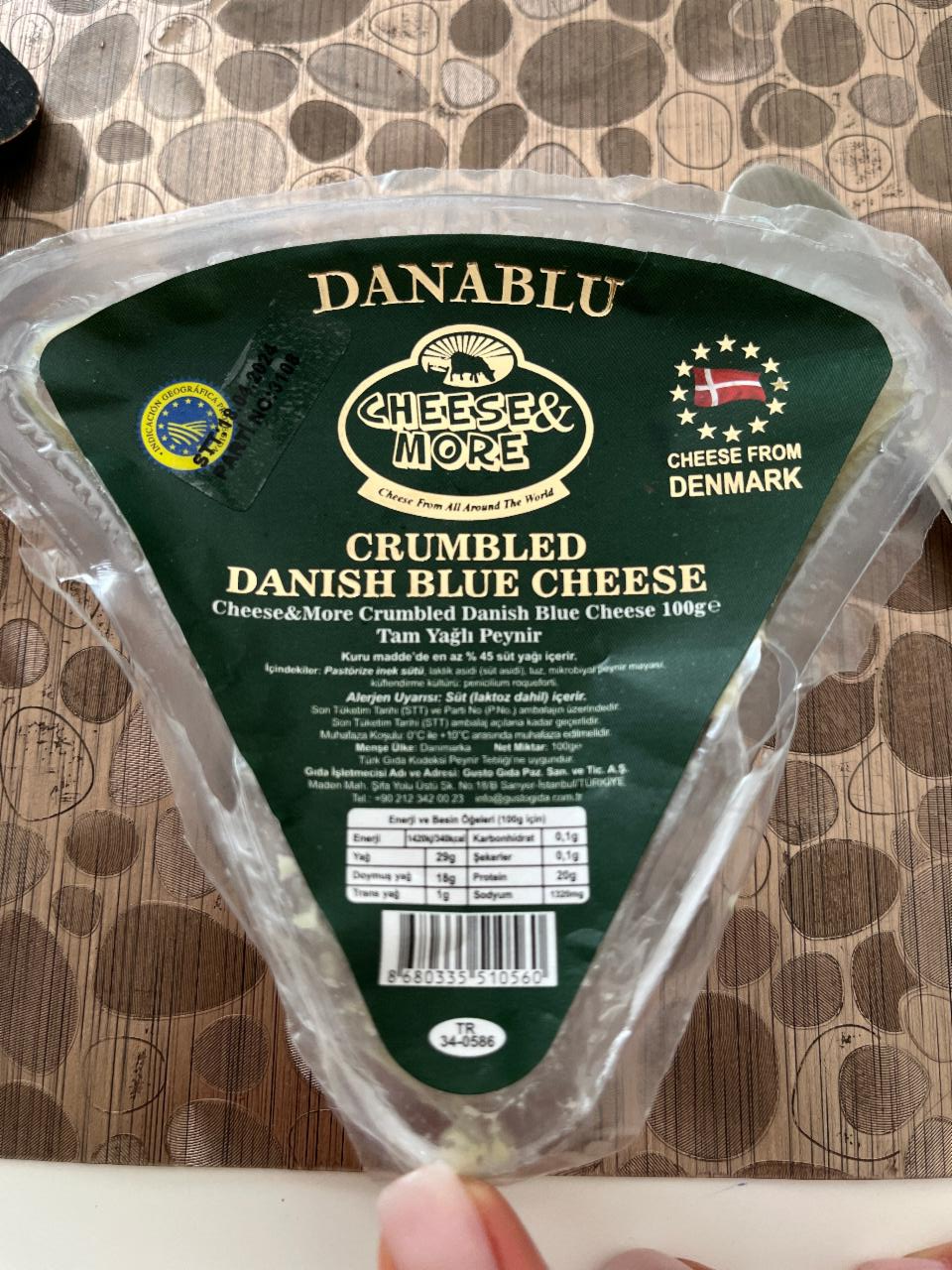 Фото - Crumbled danish blue cheese Danablu St. Clemens