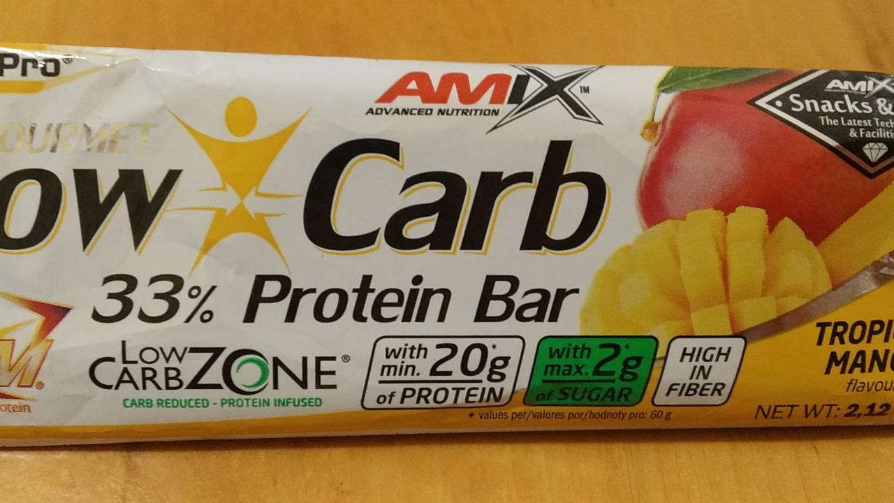 Фото - Батончик протеиновый с низким содержанием сахара MilkPro Low Carb Tropical Mango Amix Nutrition