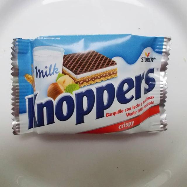 Фото - Шоколадный батончик Knoppers crispy