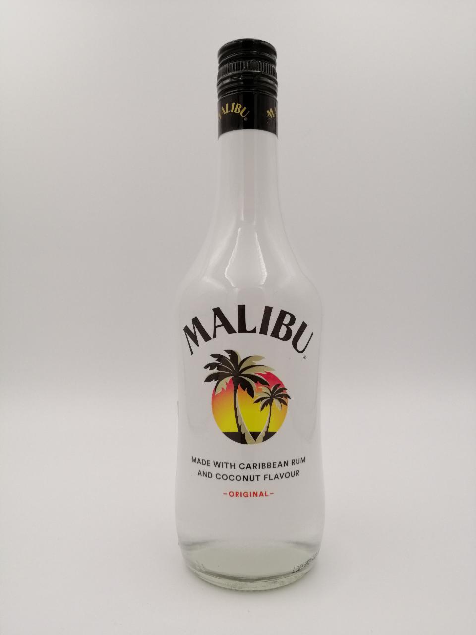 Фото - Ликер 21% со вкусом кокоса Malibu