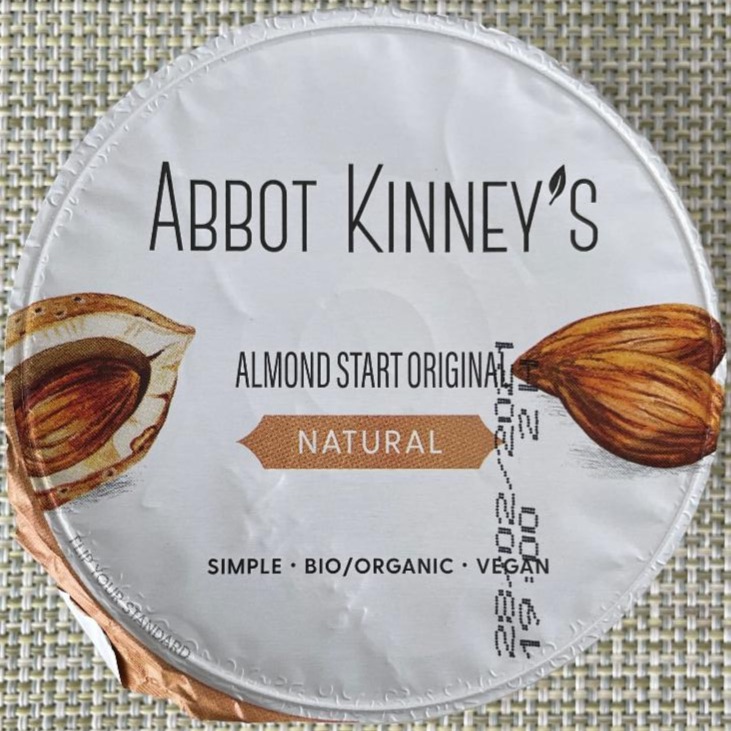 Фото - ферментированный миндальный йогурт Abbot Kinney’s