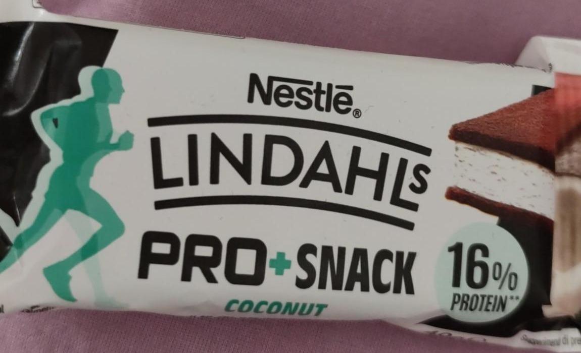 Фото - Батончик протеиновый кокосовый Pro+Snack Coconut Lindahls Nestle