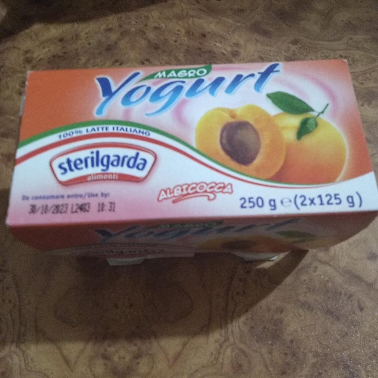Фото - йогурт с абрикосом Sterilgarda