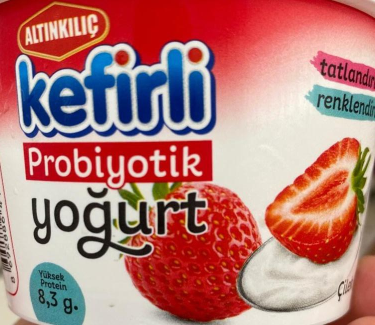 Фото - йогурт клубника Kefirli Altinkilic
