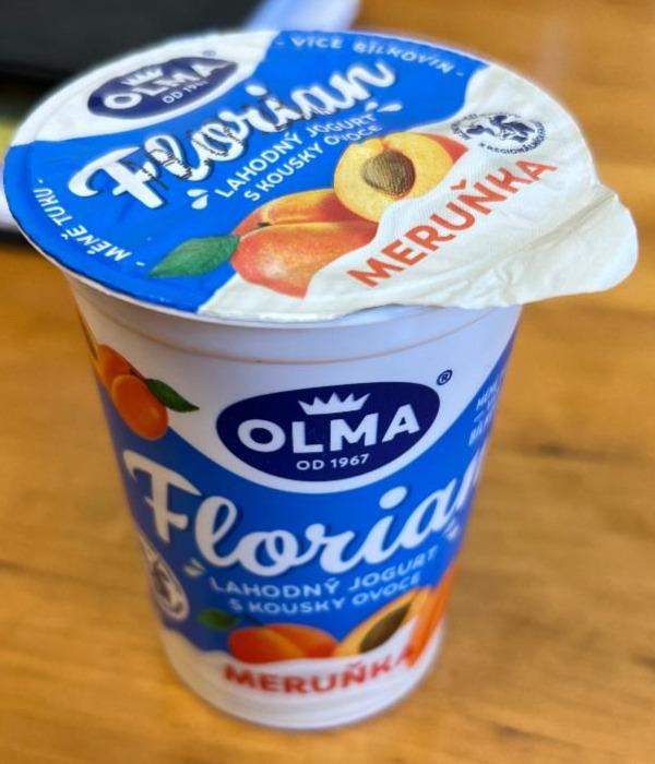 Фото - Йогурт 2.2% персиковый Florian Merunka Olma